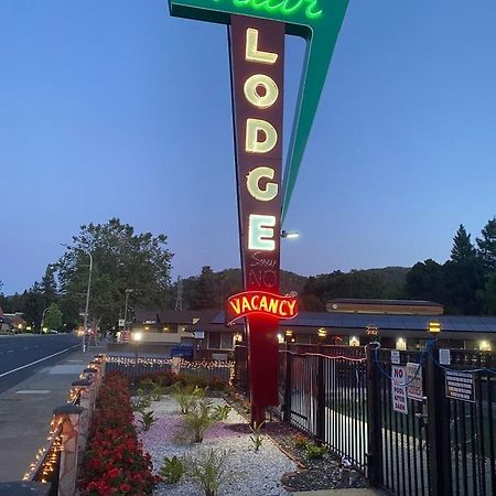 Muir Lodge Motel Мартинес Экстерьер фото