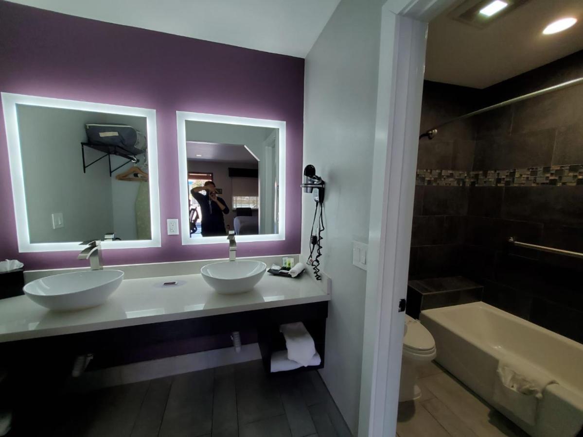 Muir Lodge Motel Мартинес Экстерьер фото